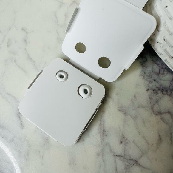 Pair of  Apple AirPod Pro Silicone Ear Coverings Small - Picture 1 of 1